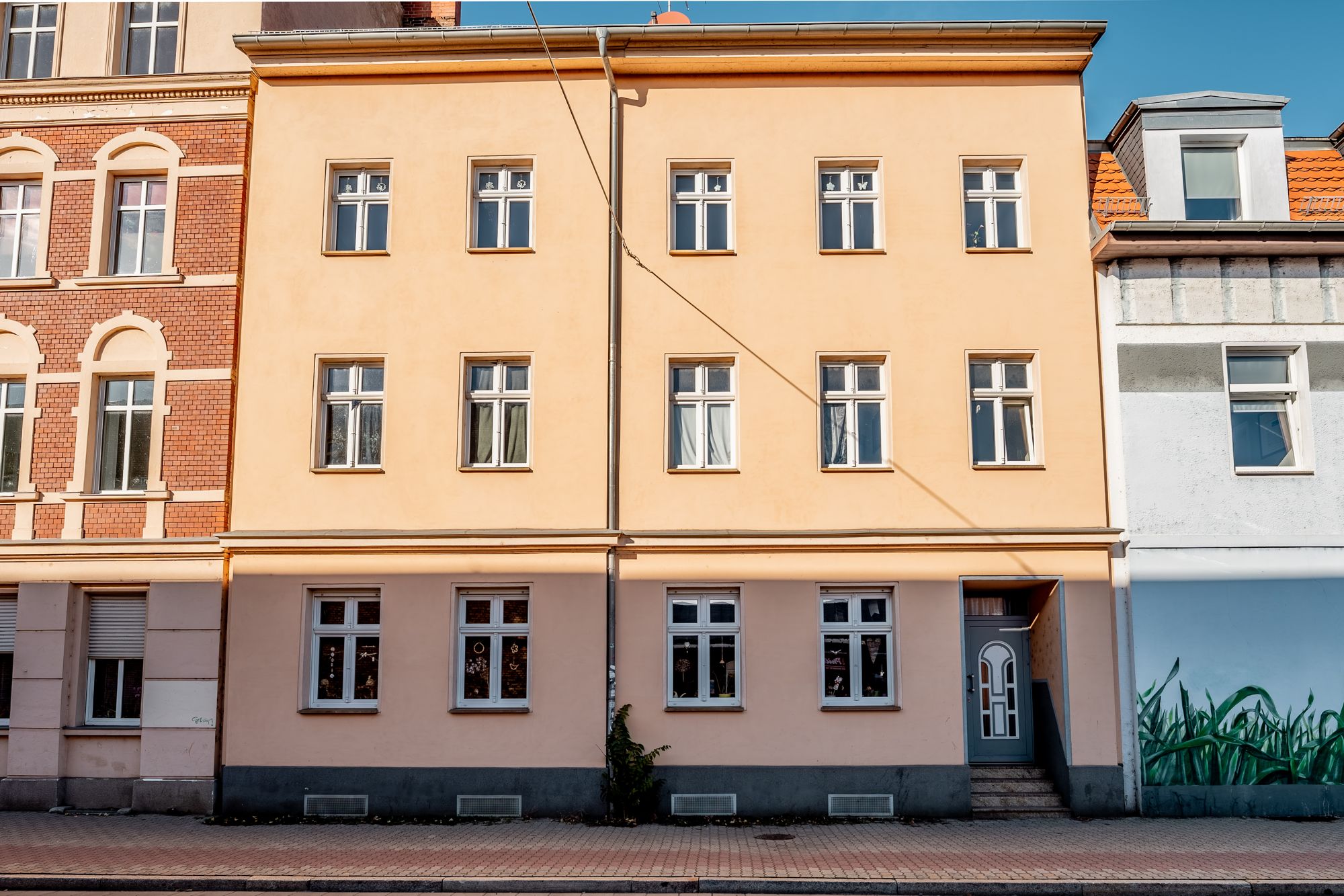 Mehrfamilienhaus Brandenburger Altstadt – Straßenansicht des Mehrfamilienhauses in der Altstadt